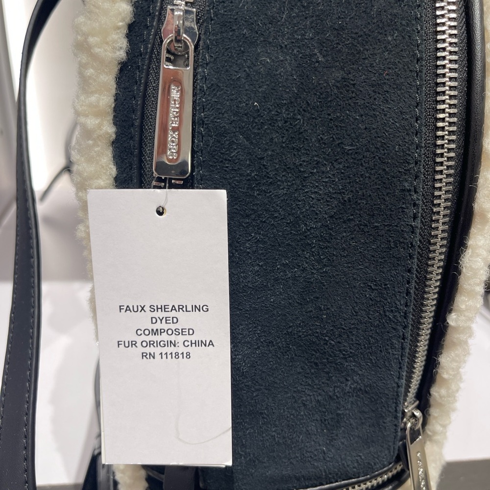 MICHAEL KORS Rhea Medium Suede and Faux Shearling Backpack
Black
NWT - Picture 14 of 16